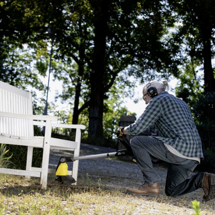 Aparat pentru îndepărtarea buruienilor WRE 5 Battery Set